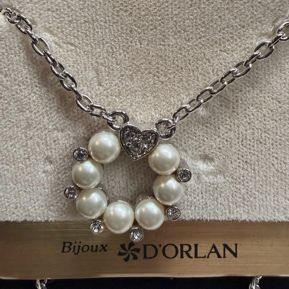 D'Orlan Silver Pearl Heart Necklace - Picture 2 of 4